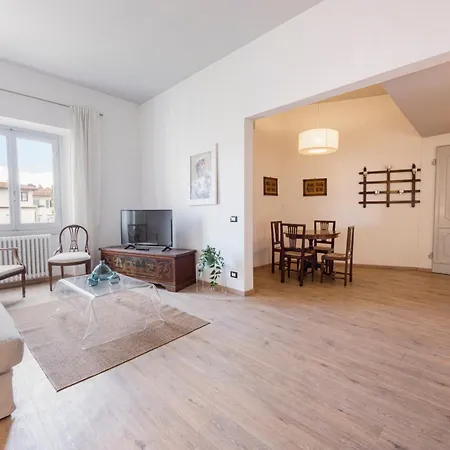 Lungarno Apartment, Free Parking 佛罗伦萨