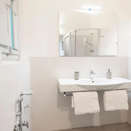 Lungarno Apartment, Free Parking 公寓 *
